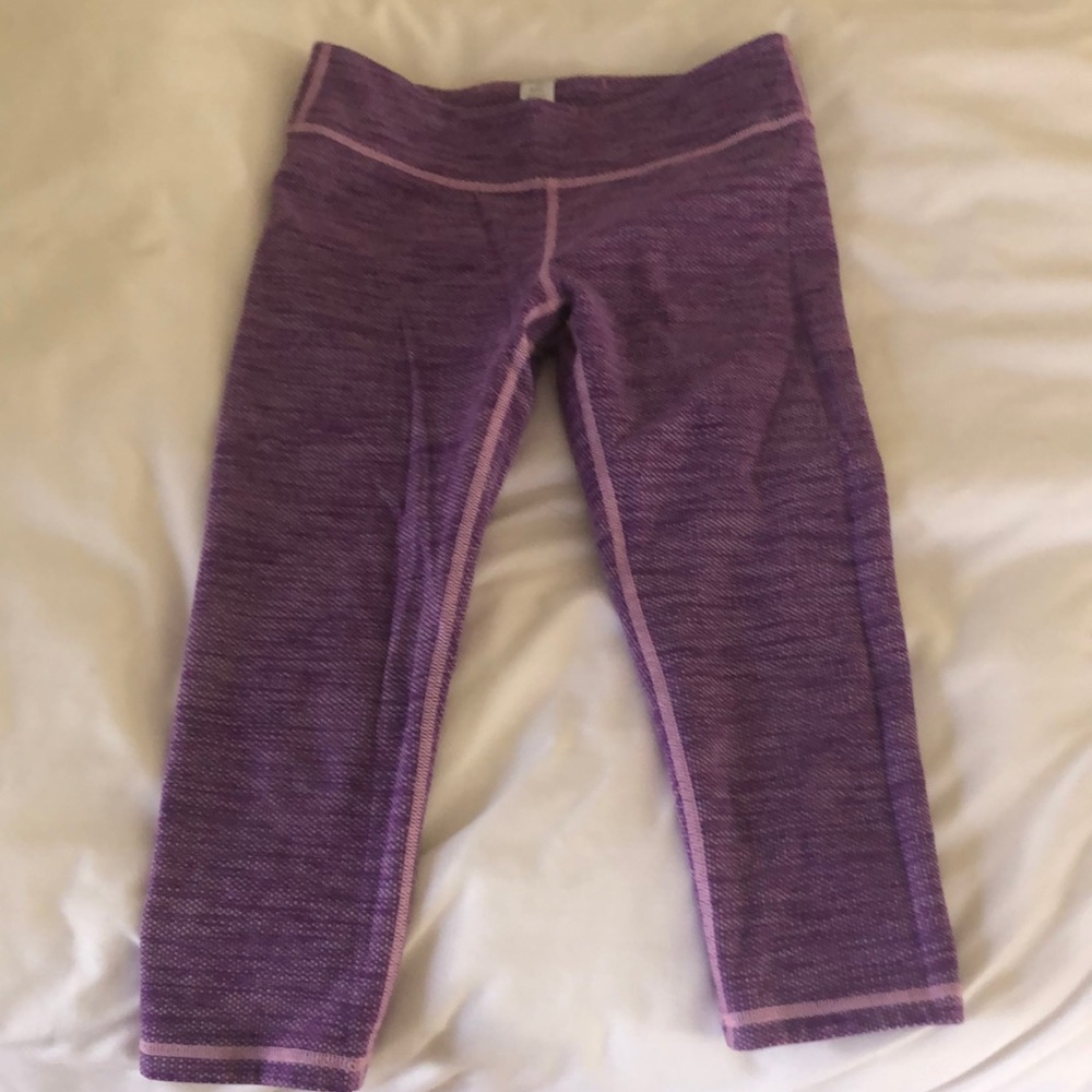 Ivviva capri leggings!